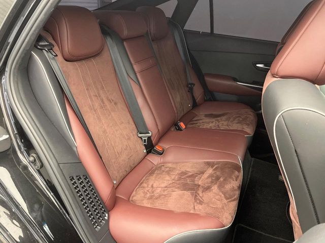 TOYOTA CROWN SEDAN HYBRID 2019 Image 31