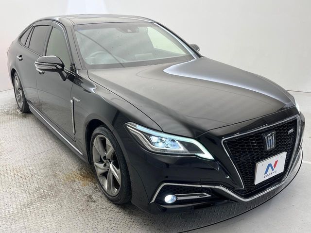 TOYOTA CROWN SEDAN HYBRID 2019 Image 31