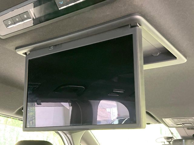 TOYOTA VOXY HYBRID 2023 Image 31