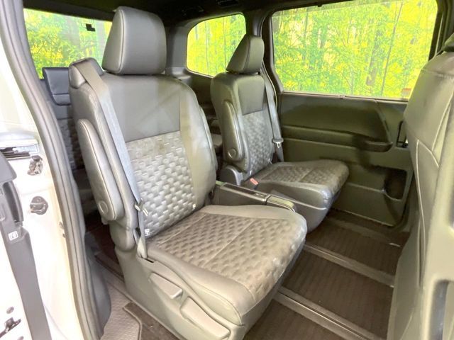 TOYOTA VOXY HYBRID 2023 Image 31