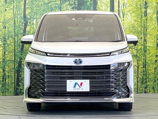 TOYOTA VOXY HYBRID 2023 Image 31