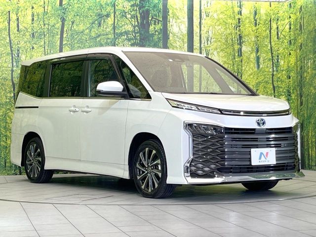 TOYOTA VOXY HYBRID 2023 Image 31