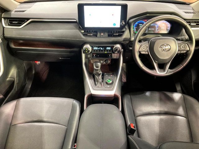 TOYOTA RAV4 HYBRID 4WD 2024 Image 31