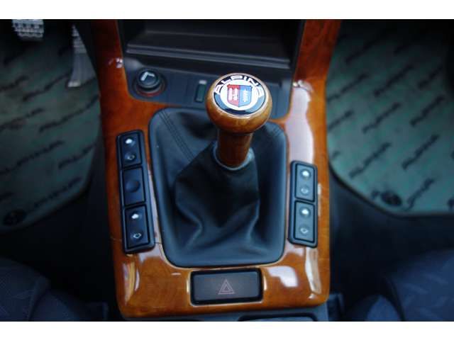 ALPINA B3 LIMOUSINE 1997 Image 31