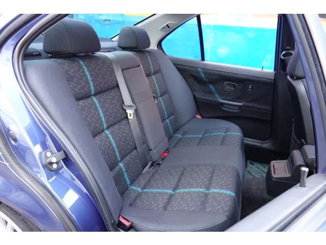 ALPINA B3 LIMOUSINE 1997 Image 31