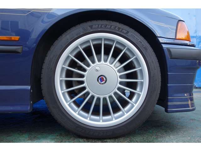 ALPINA B3 LIMOUSINE 1997 Image 31