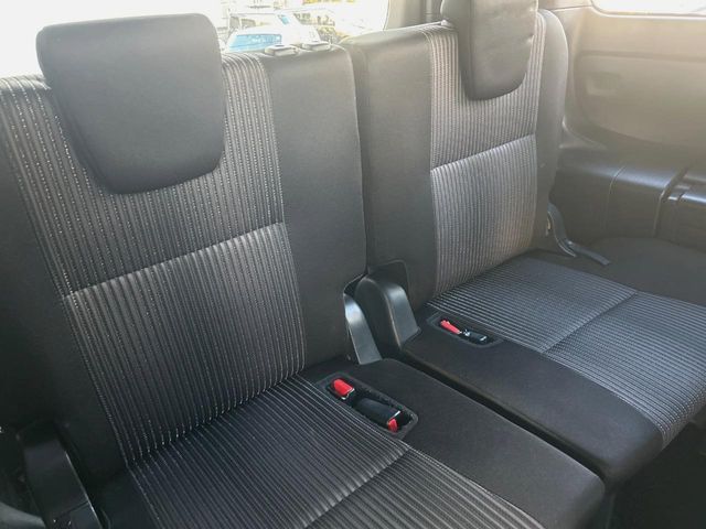 TOYOTA VOXY HYBRID 2017 Image 31