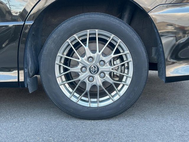 TOYOTA VOXY HYBRID 2017 Image 31