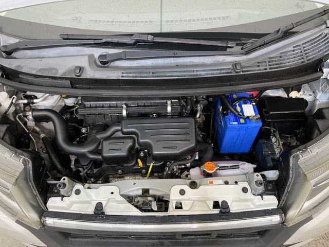 DAIHATSU MOVE CUSTOM 2015 Image 31