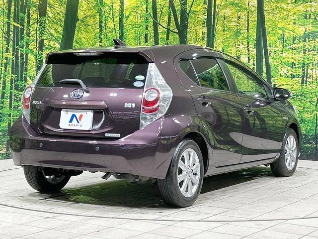 TOYOTA AQUA 2014 Image 31