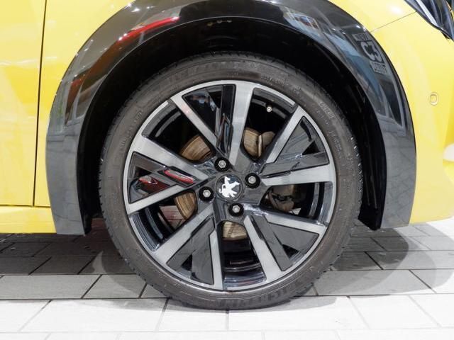 PEUGEOT 208 2021 Image 31