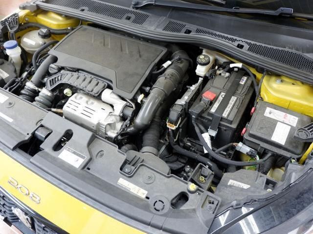 PEUGEOT 208 2021 Image 31