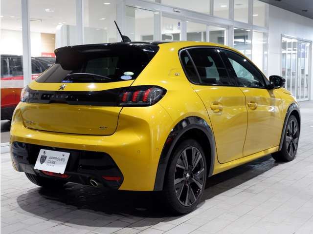 PEUGEOT 208 2021 Image 31