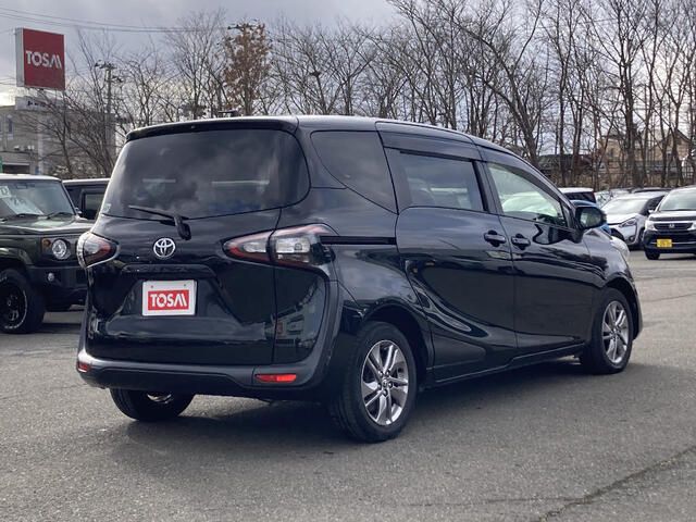 TOYOTA SIENTA 2018 Image 31