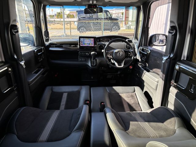 HONDA N BOX CUSTOM 2018 Image 31