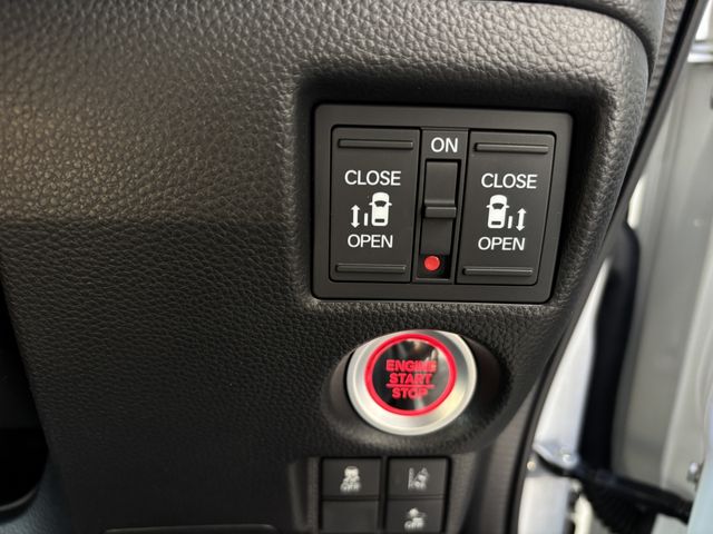 HONDA N BOX CUSTOM 2018 Image 31