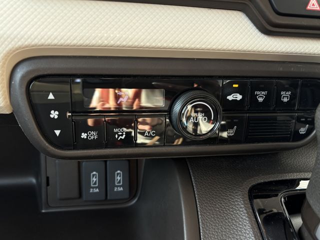 HONDA N BOX 2020 Image 31