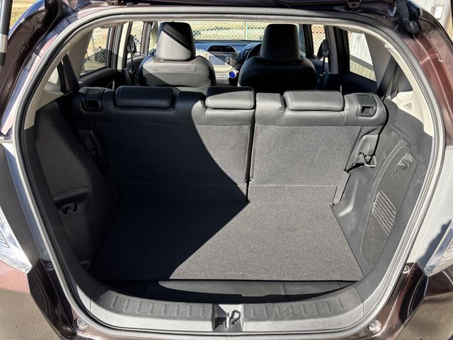 HONDA FIT HYBRID 2013 Image 31