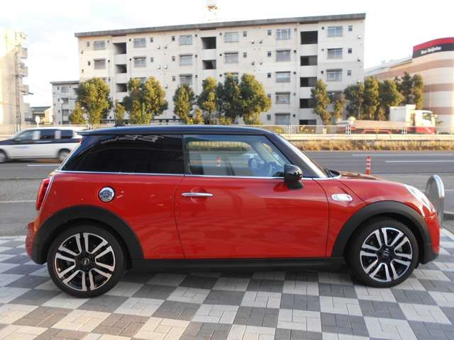 BMW MINI COOPER S 2018 Image 31
