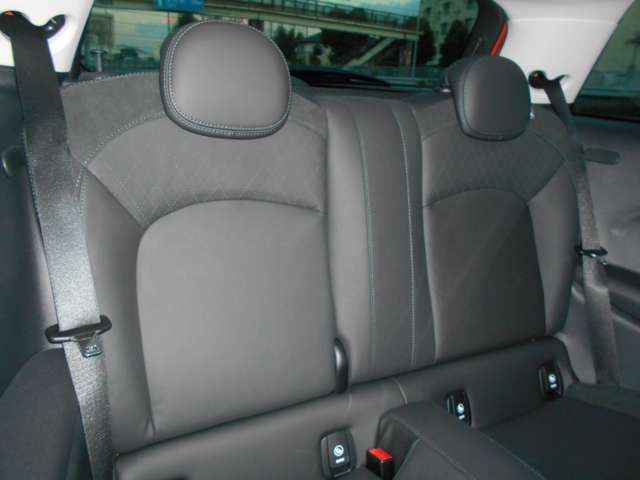 BMW MINI COOPER S 2018 Image 31