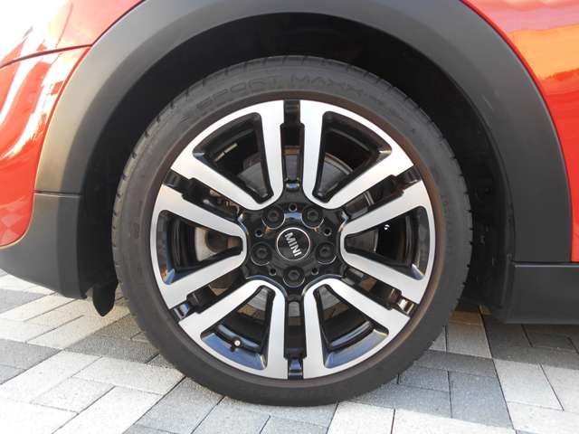 BMW MINI COOPER S 2018 Image 31