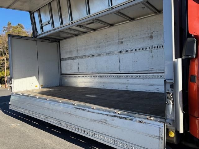 MITSUBISHI FUSOU FIGHTER 2017 Image 31