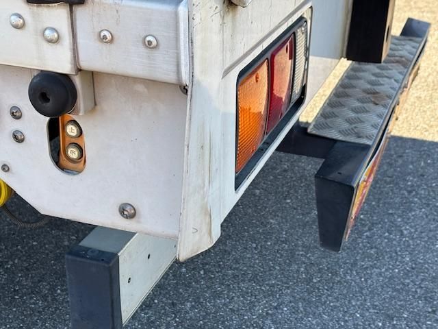 MITSUBISHI FUSOU FIGHTER 2017 Image 31