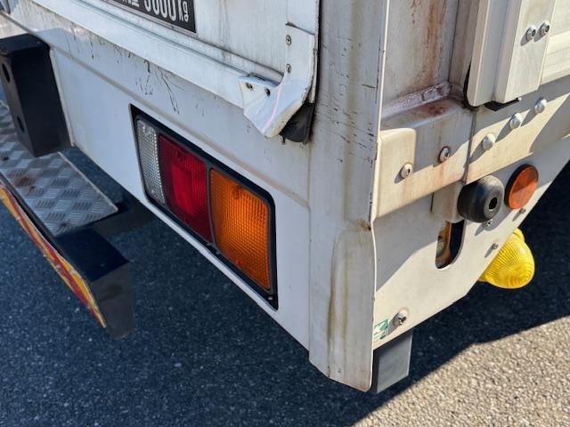 MITSUBISHI FUSOU FIGHTER 2017 Image 31