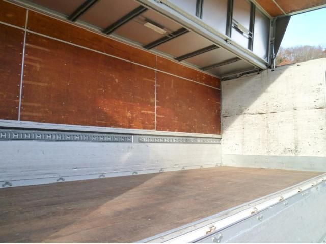 MITSUBISHI FUSOU FIGHTER 2015 Image 31