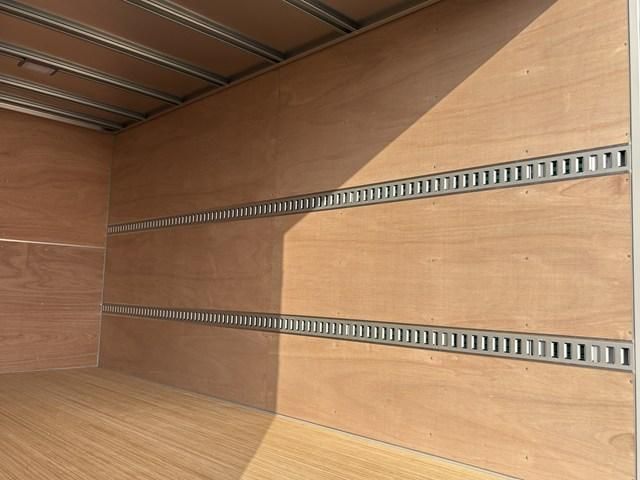 ISUZU ELF 2025 Image 31