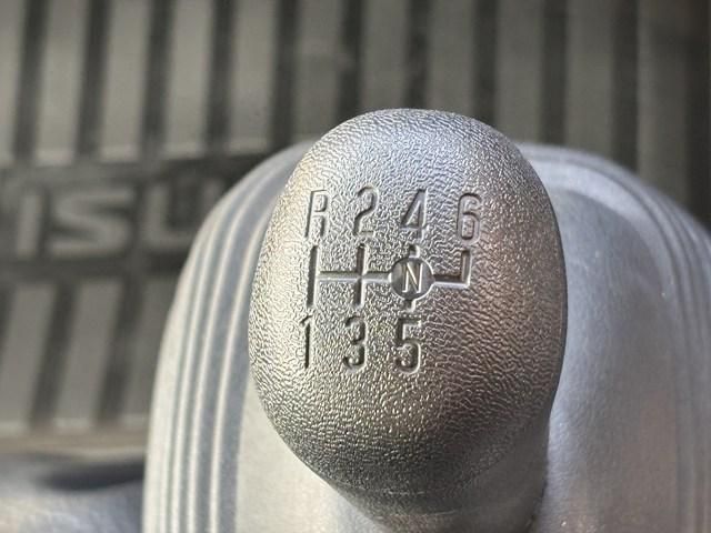 ISUZU ELF 2025 Image 31