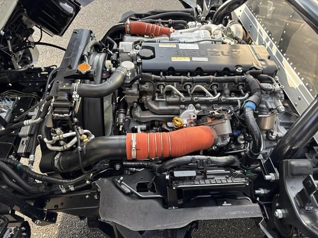 ISUZU ELF 2025 Image 31