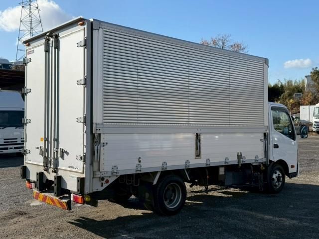 HINO DUTRO 2014 Image 31