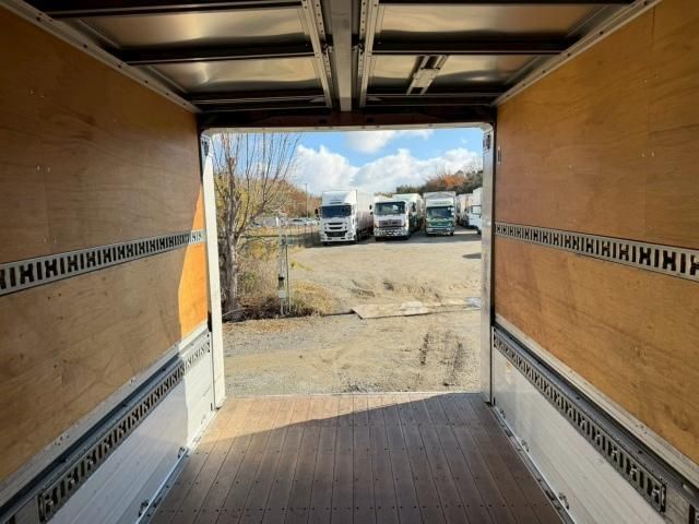 HINO DUTRO 2014 Image 31