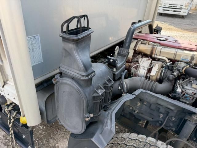 HINO DUTRO 2014 Image 31