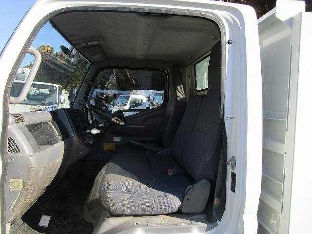MITSUBISHI CANTER 2008 Image 31