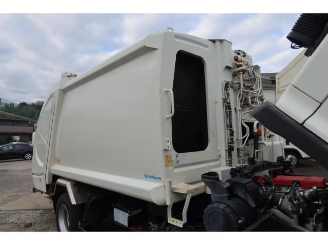 HINO DUTRO 2012 Image 31