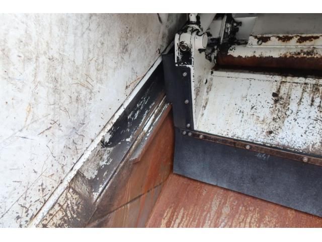 HINO DUTRO 2012 Image 31