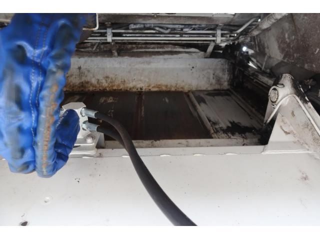 HINO DUTRO 2012 Image 31