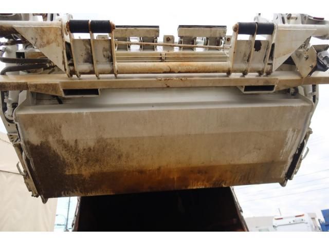 HINO DUTRO 2012 Image 31