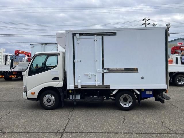 HINO DUTRO 2020 Image 31