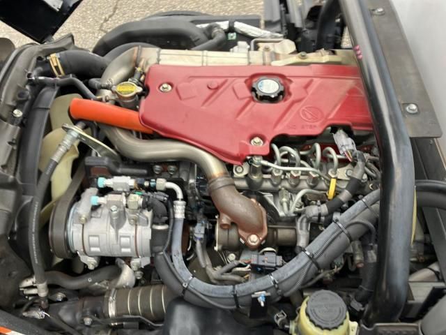 HINO DUTRO 2020 Image 31