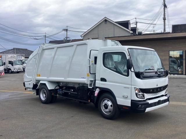 MITSUBISHI CANTER 2025 Image 31