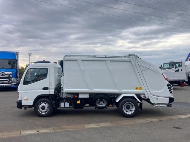 MITSUBISHI CANTER 2025 Image 31