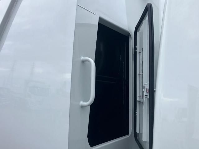 MITSUBISHI CANTER 2025 Image 31