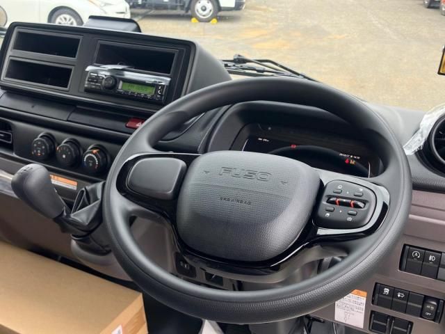 MITSUBISHI CANTER 2025 Image 31