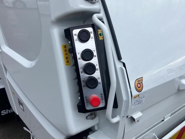 MITSUBISHI CANTER 2025 Image 31