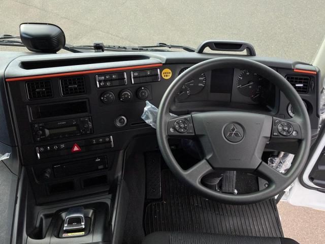 MITSUBISHI FUSOU SUPER GREAT 2025 Image 31