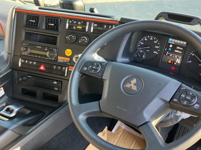 MITSUBISHI FUSOU SUPER GREAT 2025 Image 31