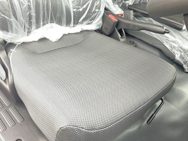 MITSUBISHI CANTER 2025 Image 31